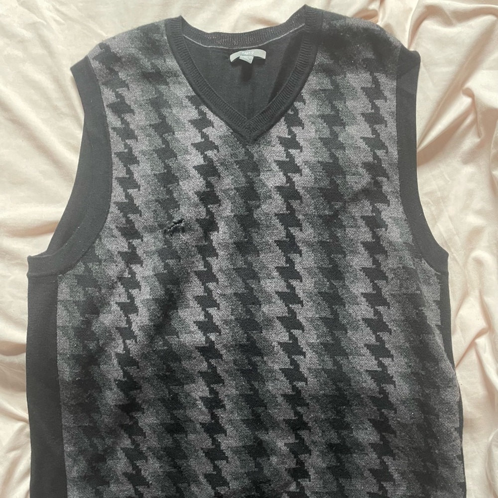 3/$20💙Apt.9 Grey Sweater Vest